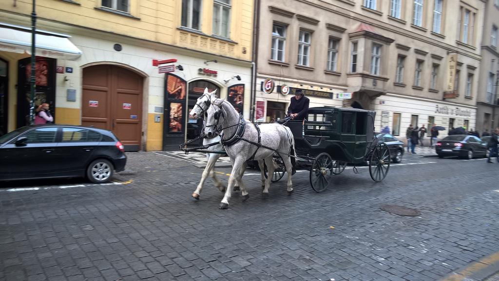 The Old Town'S Apartment Прага Экстерьер фото